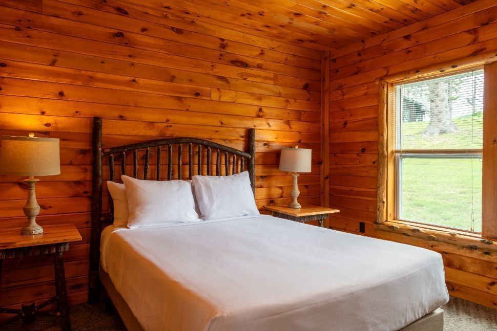 Queen Bedroom In The Owl's Nest