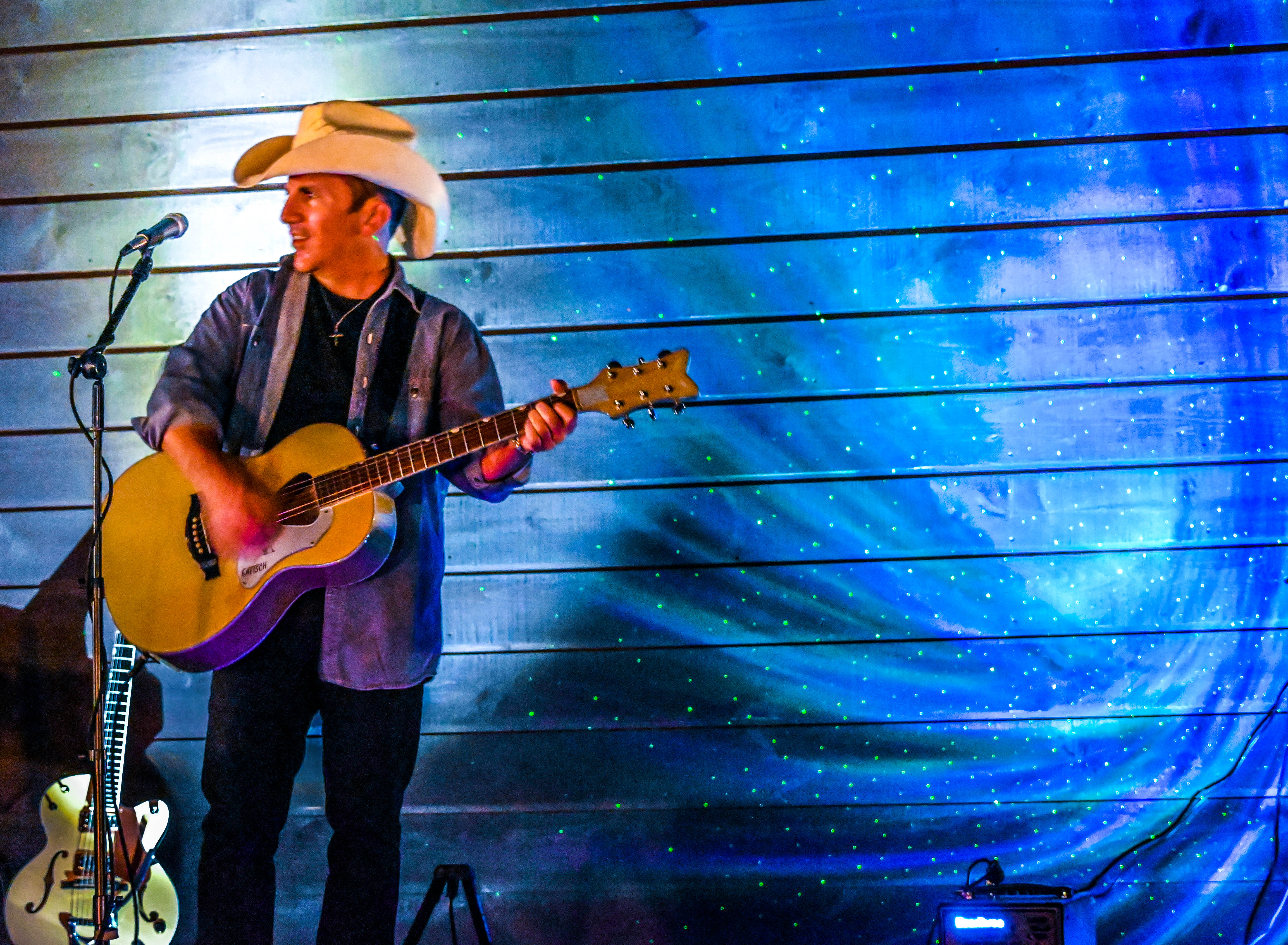 Marc Sica playing Tunes at The Tavern